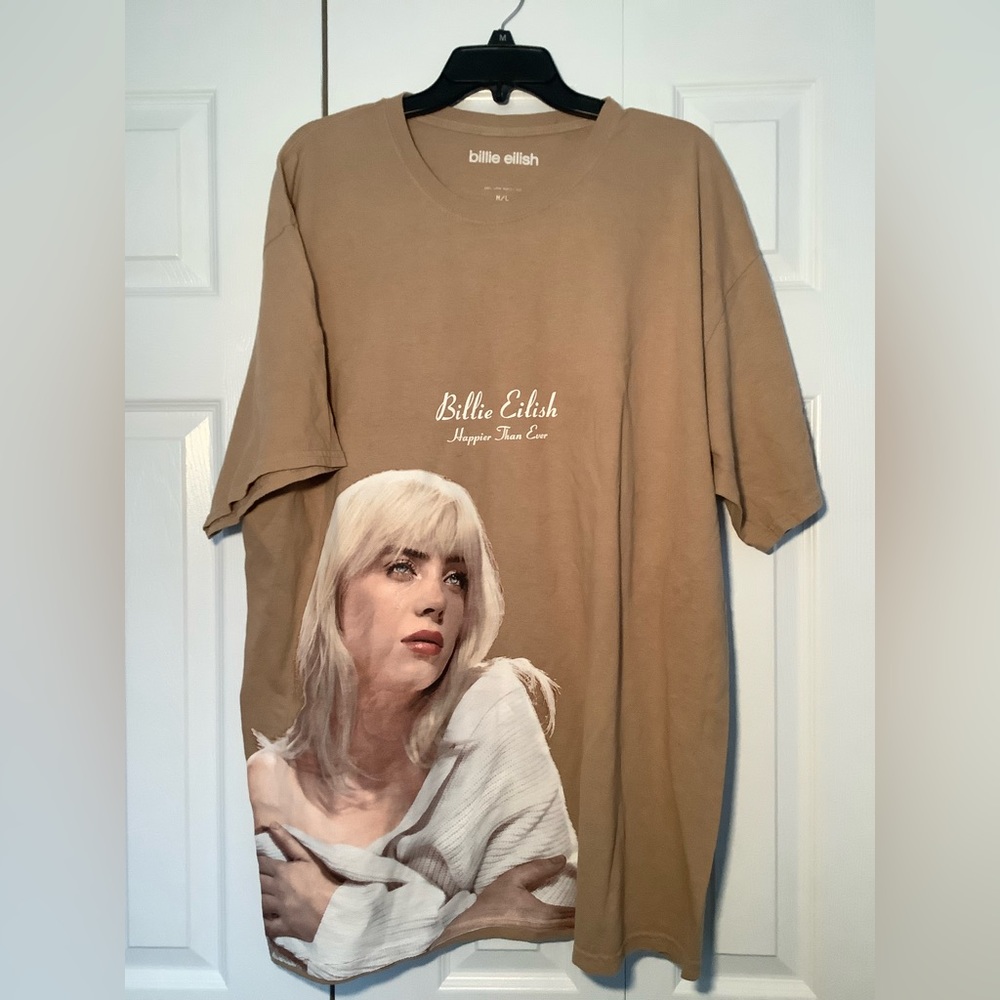 Oversized M/L Urban Outfitters Billie Eilish t-shirt NWOT